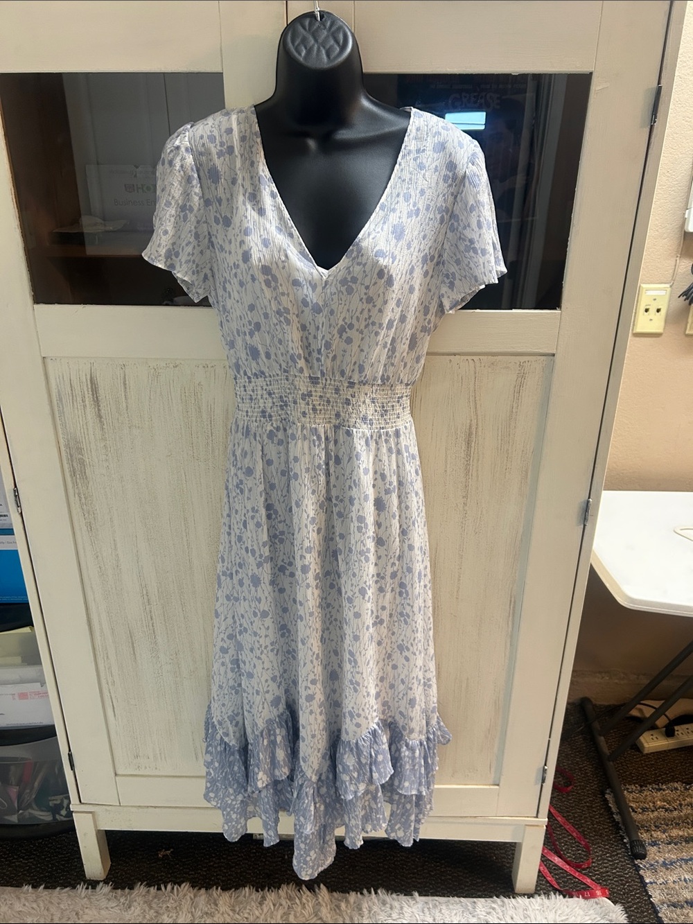 Club Monaco Light Blue Floral V-Neck Midi Dress